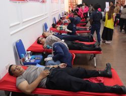 Sambut Hari Jadi Polwan Ke-78 Kapolres Binjai dan Ketua Bhayangkari cabang binjai Donorkan Darah untuk Kemanusiaan